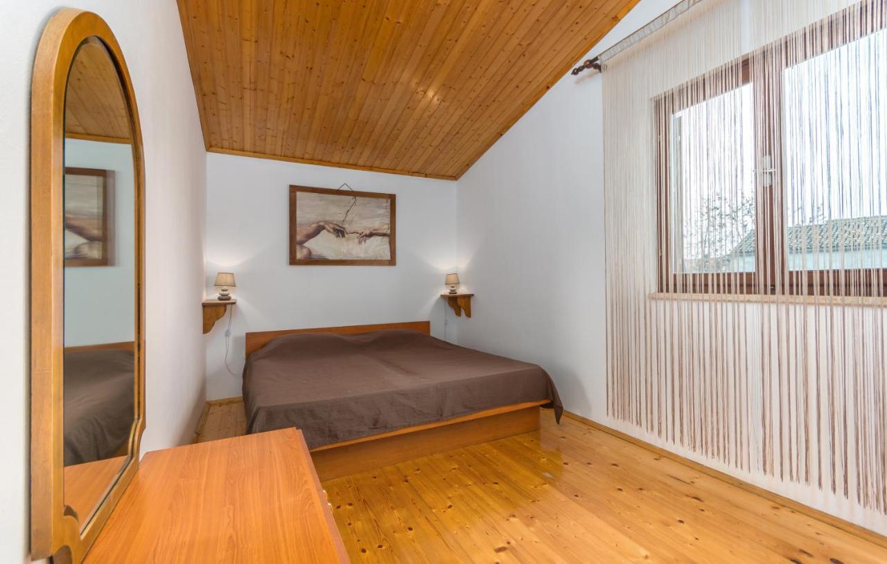 Apartments With A Parking Space Porec - 13927 エクステリア 写真